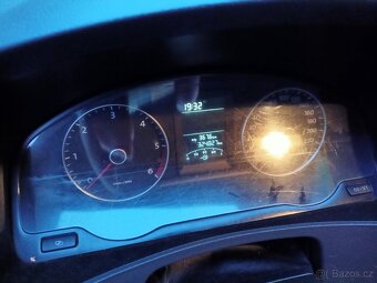 Volkswagen T5 2.0tdi 103kw 9mist - 10