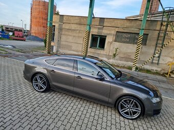 Prodám Audi A7, 2011 rok, 3l diesel (180 kw), skvělý stav. - 10