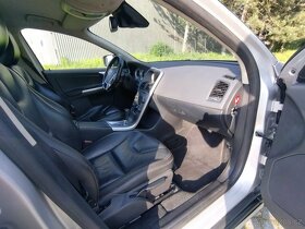 Volvo XC60, 2.4D / 120 kW, 4×4, 2011 - 10