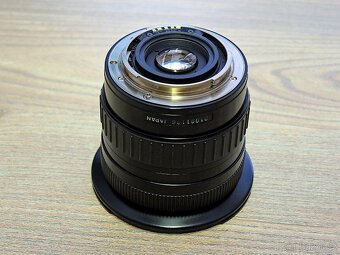 Analog Minolta Dynax 7xi + zoom Cosina 19-35mm (1991) - 10