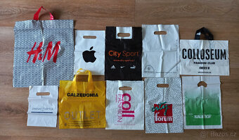 Prodám různé zachovalé igelitové tašky - i jednotlivě - 10