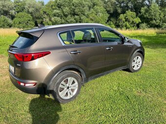 Kia Sportage 1.7 crdi exkluzivní výbava - 10