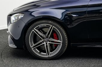 Mercedes-Benz E 63s AMG - 10