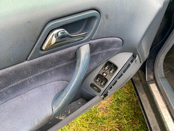 Mercedes-Benz W203 180 Kompressor - 10