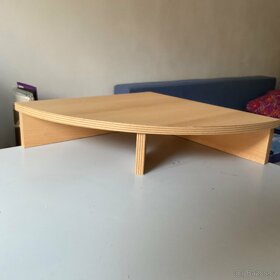 Rohová PC polička- 40 x 40 x 56 cm - 10