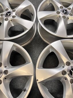 R17 Mercedes Vito / V classe 447 - ET 51 - 10