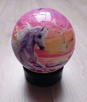 svítící 3D puzzleball globus 72 dílků Ravensburger - 10