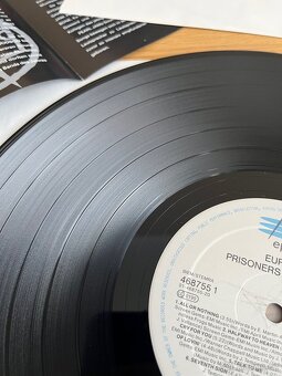 Europe – Prisoners In Paradise - 10