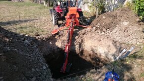 Traktorový zadní podkop BH - 7600, Podkop za traktor. Bagr. - 10