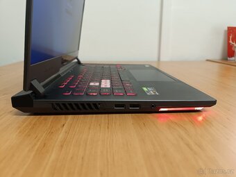 Herní notebook ASUS ROG STRIX G15 - 10
