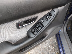 Subaru LEGACY 2000 2,0i 92kW - JEZDI, DILY z auta - 10