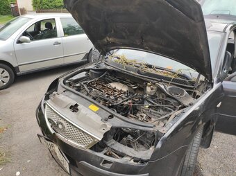 Ford Mondeo Mk3 2.0i 107kW – na díly nebo celý vůz – 5 000 K - 10