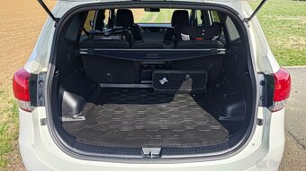 Kia carens 1.7 crdi 85kw - 10