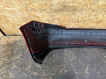 ZADNÍ NÁRAZNÍK VW BORA LIMUZINA - ČERVENÁ - 10