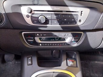 Renault Scenic 1.2 TCi 85kW r.v 2016 NOVÁ CENA - 10