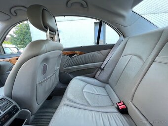 predám Mercedes E220cdi 110kW r.v. 2005 - top stav - 10
