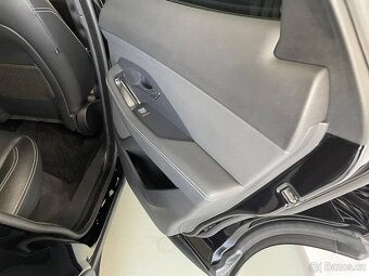 Jaguar E-Pace 2.0D 150 ADW R-Dynamic 2019 - 10