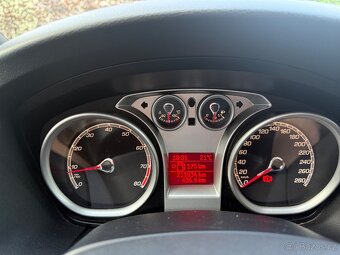 Ford Focus ST 225 - 10