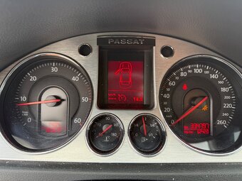 Volkswagen Passat 2.0TDI 103kw ACCB - 10