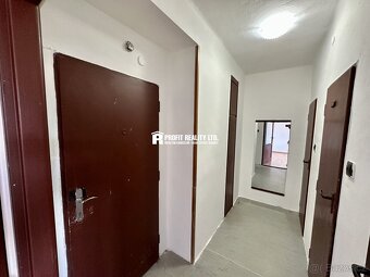 Prodej bytu 1+1, Beroun, ev.č. 100933 - 10