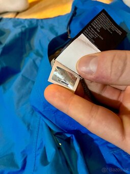 The North Face "Blue Ridge" HyVent 2.5L Tech-Shell - 10