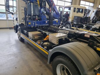 KONTEJNEROVKA MAN S HYDRAULICKOU RUKOU - 10