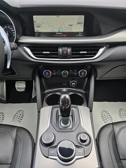 ALFA ROMEO STELVIO 2,0T 206kW AWD 4x4 AUT KŮŽE 2020 ČR - DPH - 10
