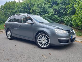 Volkswagenu Golf kombi - 10