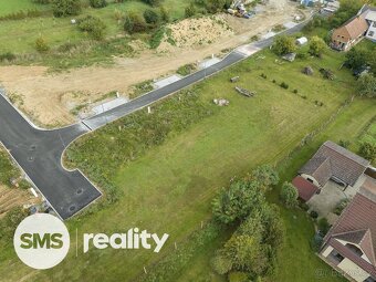 Stavební pozemek se stavebním povolením, 514 m², Opatovice u - 10