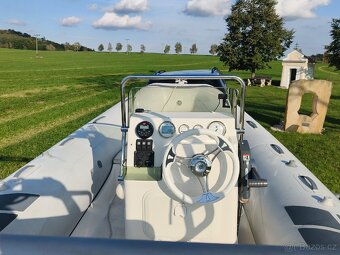 Prodám motorový RIB člun 40HP - 10