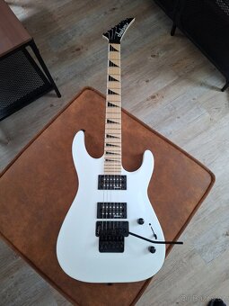Jackson JS32 Dinky Arch Top MN SNW - 10