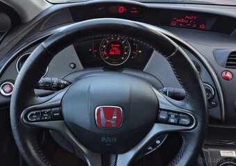 HONDA CIVIC 2.0 TYPE-R 200PS MANUÁL XENON ORIG. STAV - 10