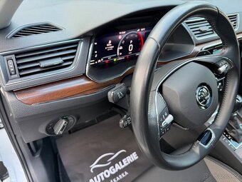 ŠKODA SUPERB SCOUT 4x4 2.0TDI 147 KW WEBASTO TAŽNÉ m2023 - 10