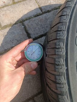 473. Originál kola Ford  R15 s TPMS ventilky - 10