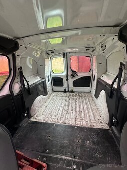Citroen Berlingo pětimistné - 10