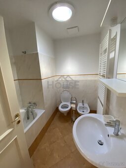 Pronájem slunného bytu 2+kk, 70 m2 - Praha - Holešovice- Let - 10