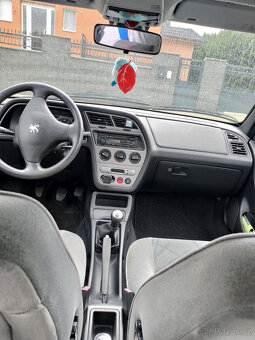 Peugeot 306 1.4 Hatchback (2000) - 10