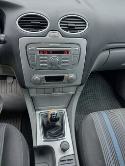 Ford Focus kombi 1,6 16v 74kW - 10
