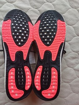 Běžecké boty Adidas Supernova + M vel. 46 - 10