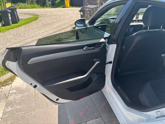 Volkswagen Arteon R-Line . - 10