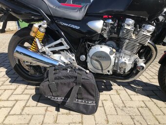 YAMAHA XJR 1300 SP - 10