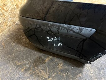 ZADNÍ NÁRAZNÍK VW BORA LIMUZINA - 10