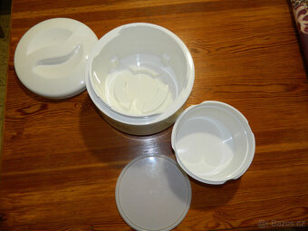 FRITÉZA NA SMAŽENÍ HRANOLKŮ A JOGURTOVAČ - 10