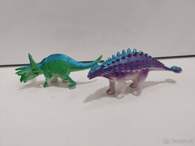 Stádo dinosaurů - délka až 30 cm - 10