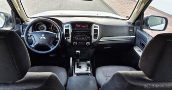 MITSUBISHI PAJERO 3.2DiD 140KW 2016 1.MAJITEL XENON-7 MÍST - 10
