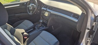 Škoda Superb, 2.0 TDi 125kW AUTOMAT - 10
