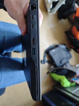 Podnikatelský 14" notebook Fujitsu E5412a s Ryzen - 10