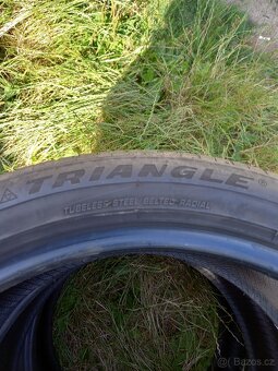 235/45R20 - 10