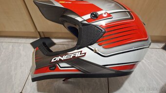 Přilba,bunda,chrániče - 10