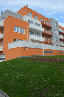 Pronájem bytu 1+kk, 31m² + terasa 30m2, ul. Sicherova, Praha - 10